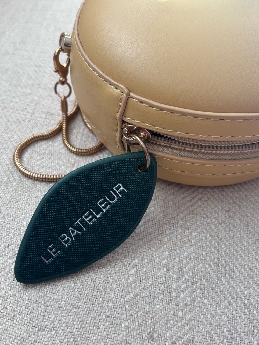 Apple Crossbody/Clutch Purse - Picture 5 of 6